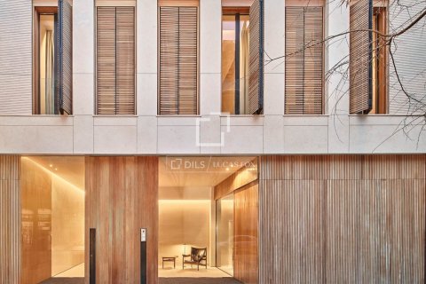2 bedrooms apartment for sale in Barcelona, Catalonia, Spain № 8566 - photo 21