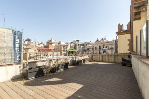 3 bedrooms apartment for sale in Barcelona, Catalonia, Spain № 8568 - photo 12
