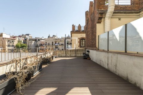 3 bedrooms apartment for sale in Barcelona, Catalonia, Spain № 8568 - photo 13