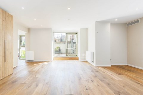 3 bedrooms apartment for sale in Barcelona, Catalonia, Spain № 8568 - photo 29