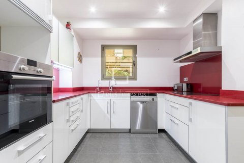 3 bedrooms apartment for sale in Barcelona, Catalonia, Spain № 8568 - photo 17