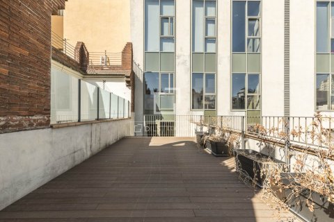3 bedrooms apartment for sale in Barcelona, Catalonia, Spain № 8568 - photo 14