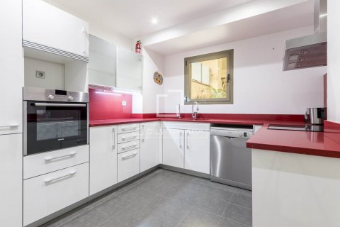 3 bedrooms apartment for sale in Barcelona, Catalonia, Spain № 8568 - photo 16