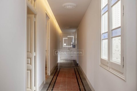 Купить квартиру в Барселона, Испания с 3 спальни, 183м², № 8569 - фото 22