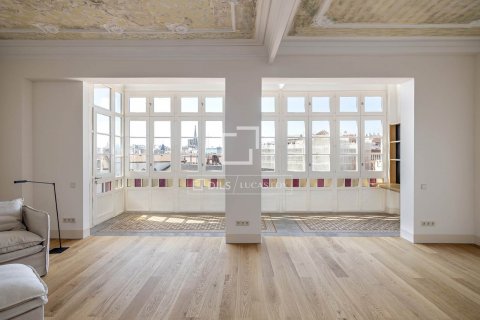 Купить квартиру в Барселона, Испания с 3 спальни, 183м², № 8569 - фото 6