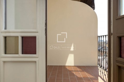 Купить квартиру в Барселона, Испания с 3 спальни, 183м², № 8569 - фото 8