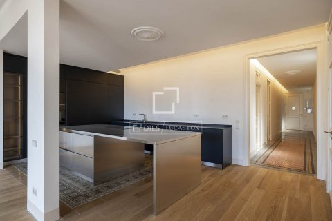 Купить квартиру в Барселона, Испания с 3 спальни, 183м², № 8569 - фото 17