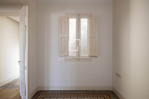 Купить квартиру в Барселона, Испания с 3 спальни, 183м², № 8569 - фото 21