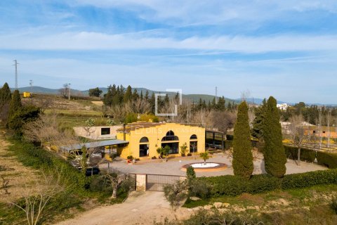 Finca de 4 dormitorios en venta en Sitges, Barcelona, Cataluña, Spain № 8572 - foto 27