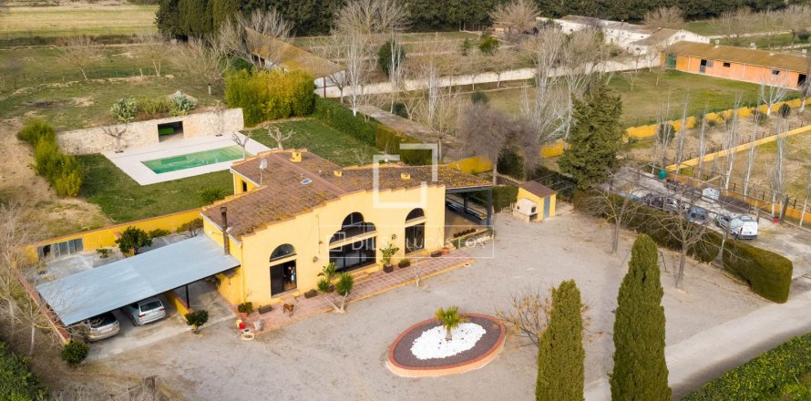 Finca de 4 dormitorios en venta en Sitges, Barcelona, Cataluña, Spain № 8572