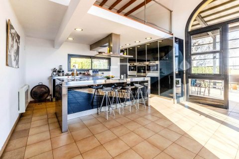 Finca de 4 dormitorios en venta en Sitges, Barcelona, Cataluña, Spain № 8572 - foto 4
