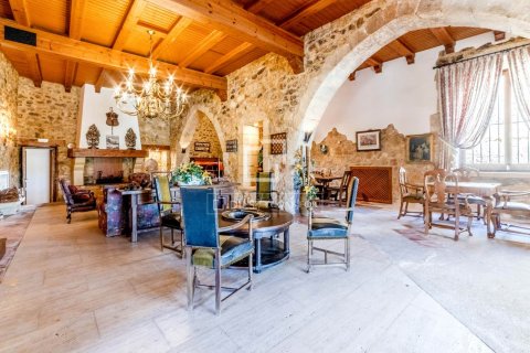 7 bedrooms finca for sale in Sitges, Barcelona, Catalonia, Spain № 8567 - photo 10