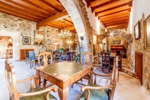 7 bedrooms finca for sale in Sitges, Barcelona, Catalonia, Spain № 8567 - photo 13