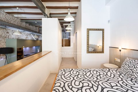 Apartamento de 2 dormitorios en venta en Barcelona, Cataluña, Spain № 8571 - foto 12