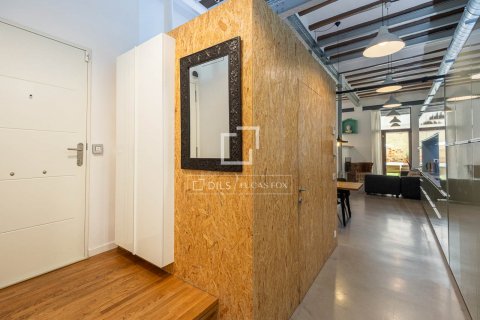 Apartamento de 2 dormitorios en venta en Barcelona, Cataluña, Spain № 8571 - foto 8