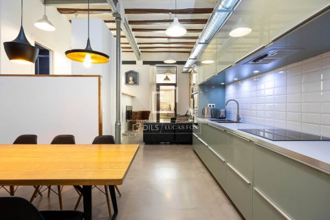 Apartamento de 2 dormitorios en venta en Barcelona, Cataluña, Spain № 8571 - foto 11