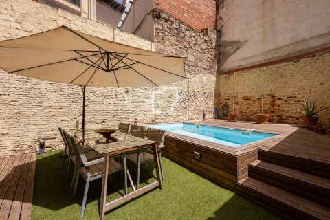 Apartamento de 2 dormitorios en venta en Barcelona, Cataluña, Spain № 8571
