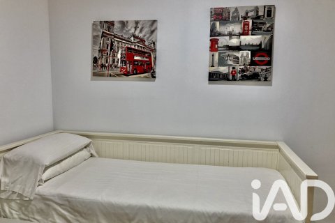Apartamento de 4 dormitorios en venta en Barcelona, Cataluña, Spain № 4743 - foto 22