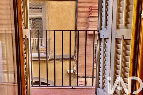 Apartamento de 4 dormitorios en venta en Barcelona, Cataluña, Spain № 4743 - foto 15