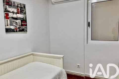 Apartamento de 4 dormitorios en venta en Barcelona, Cataluña, Spain № 4743 - foto 21