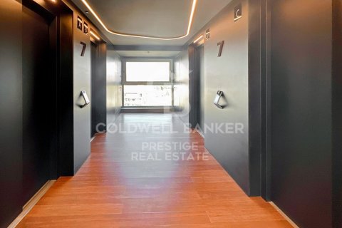 Apartamento de 1 dormitorio en venta en Barcelona, Cataluña, Spain № 5992 - foto 8