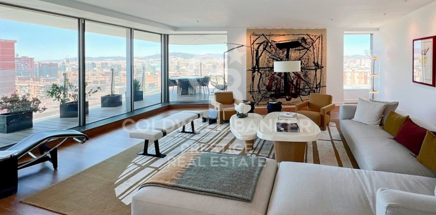 Apartamento de 3 dormitorios en venta en Barcelona, Cataluña, Spain № 5994