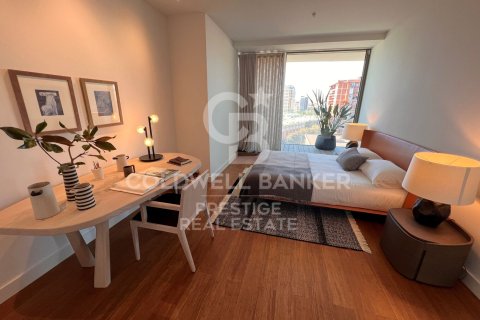 Apartamento de 3 dormitorios en venta en Barcelona, Cataluña, Spain № 5994 - foto 8