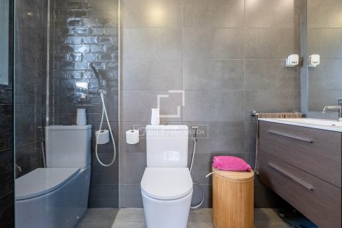 Купить квартиру в Сан-Жуст-Десверн, Испания с 2 спальни, 88м², № 9015 - фото 23