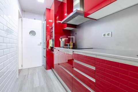 Купить квартиру в Сан-Жуст-Десверн, Испания с 2 спальни, 88м², № 9015 - фото 14
