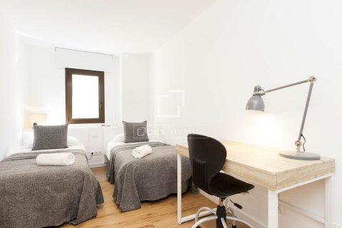 Купить квартиру в Барселона, Испания с 2 спальни, 76м², № 4075 - фото 12