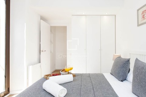 Купить квартиру в Барселона, Испания с 2 спальни, 76м², № 4075 - фото 11
