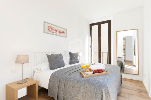 Купить квартиру в Барселона, Испания с 2 спальни, 76м², № 4075 - фото 2
