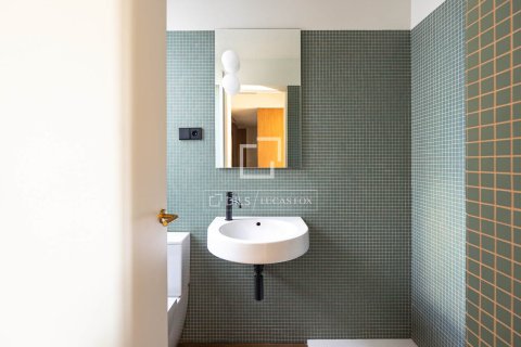Купить квартиру в Барселона, Испания с 3 спальни, 142м², № 4079 - фото 23