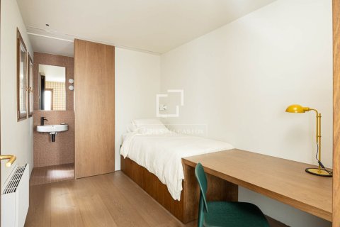 Купить квартиру в Барселона, Испания с 3 спальни, 142м², № 4079 - фото 11