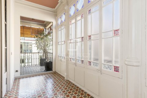 3 bedrooms apartment for sale in Barcelona, Catalonia, Spain № 4076 - photo 4