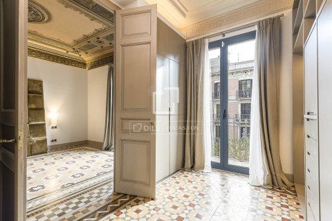 3 bedrooms apartment for sale in Barcelona, Catalonia, Spain № 4076 - photo 28