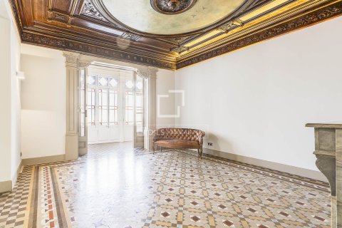 3 bedrooms apartment for sale in Barcelona, Catalonia, Spain № 4076 - photo 8