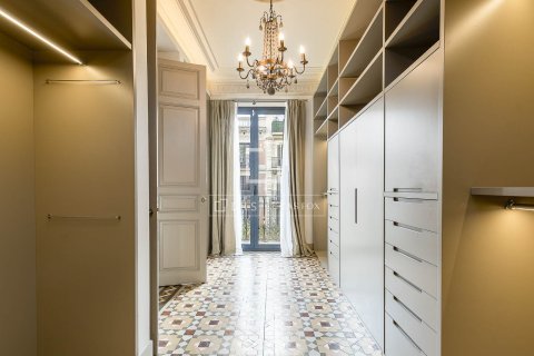 3 bedrooms apartment for sale in Barcelona, Catalonia, Spain № 4076 - photo 29