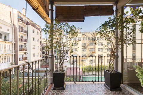 3 bedrooms apartment for sale in Barcelona, Catalonia, Spain № 4076 - photo 10