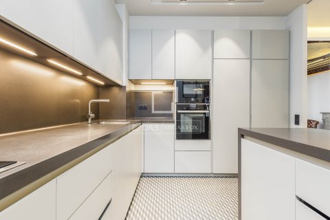3 bedrooms apartment for sale in Barcelona, Catalonia, Spain № 4076 - photo 18