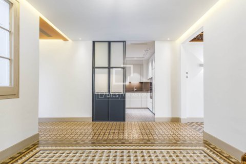 3 bedrooms apartment for sale in Barcelona, Catalonia, Spain № 4076 - photo 13