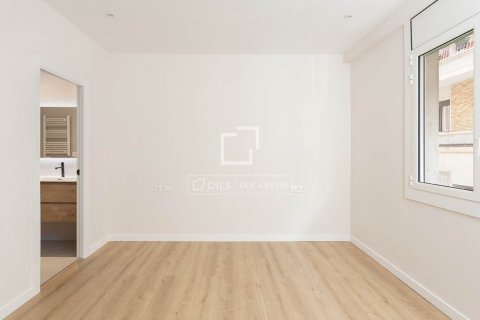 4 bedrooms apartment for sale in Barcelona, Catalonia, Spain № 3985 - photo 17