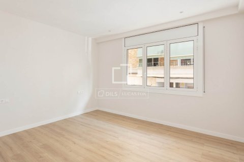 4 bedrooms apartment for sale in Barcelona, Catalonia, Spain № 3985 - photo 16