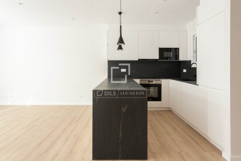 4 bedrooms apartment for sale in Barcelona, Catalonia, Spain № 3985 - photo 7