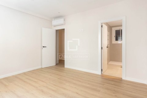 4 bedrooms apartment for sale in Barcelona, Catalonia, Spain № 3985 - photo 19