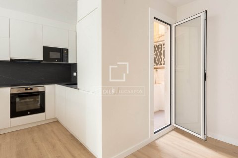 4 bedrooms apartment for sale in Barcelona, Catalonia, Spain № 3985 - photo 12
