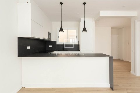 4 bedrooms apartment for sale in Barcelona, Catalonia, Spain № 3985 - photo 3