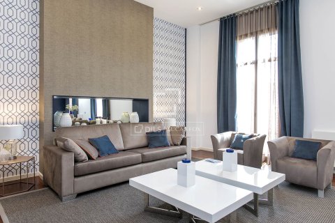 Apartamento de 3 dormitorios en venta en Barcelona, Cataluña, Spain № 3989 - foto 3