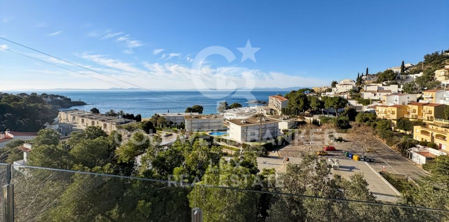 4 bedrooms house for sale in Roses, Girona, Catalonia, Spain № 5788