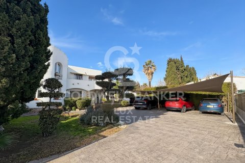 Villa de 4 dormitorios en venta en Empuriabrava, Gerona, Cataluña, Spain № 5790 - foto 2